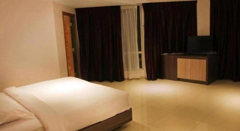 Ktc Hotel Sungkai Exteriör bild